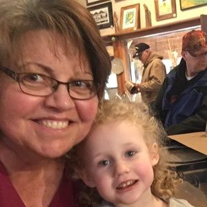 Meet your Posher, Alisa